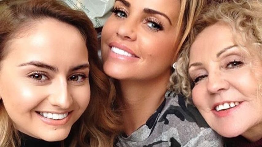 Sophie und Katie Price mit ihrer Mutter Amy