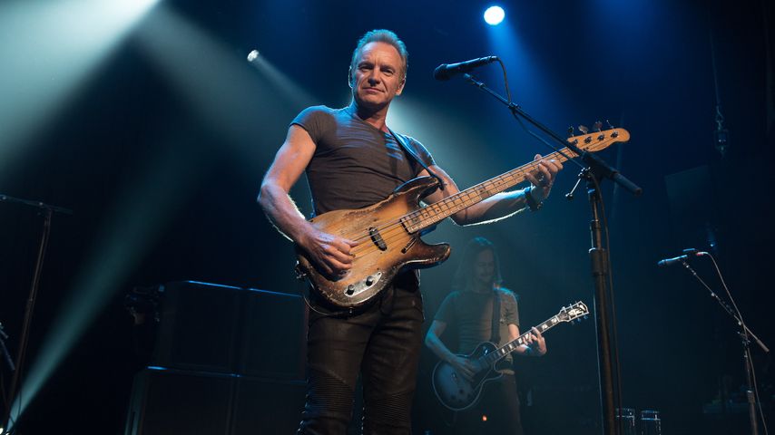 Sting im November 2016 bei seinem Konzert im Bataclan in Paris
