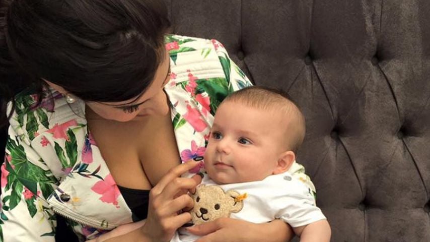 Tanja Tischewitsch in einem Restaurant mit Baby Ben