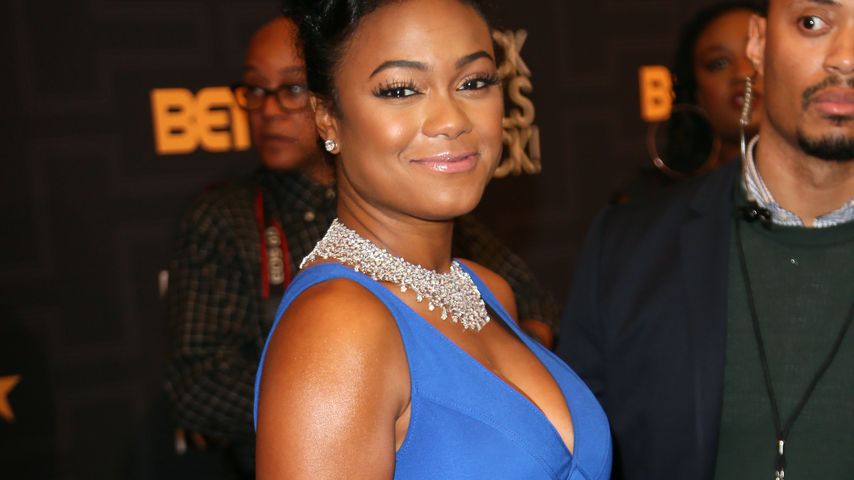 Schauspielerin Tatyana Ali während ihrer ersten Schwangerschaft 2016