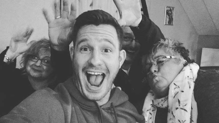 "Get the Fuck out of my House"-Kandidat Tim Müllers mit seiner Familie