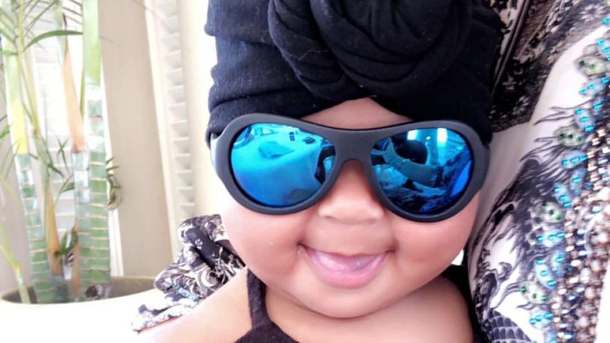 Schon voll im Trend: True Thompson verzaubert mit Turban!