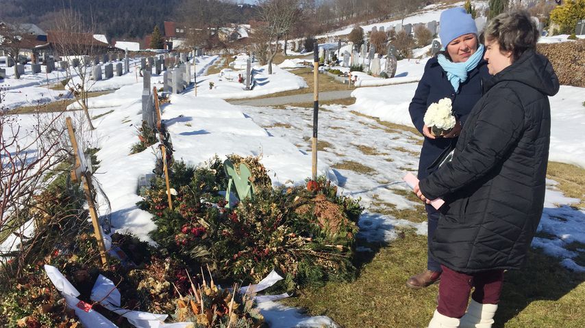 Unter Tränen: So rührend verabschiedet Beate Mama Irene!