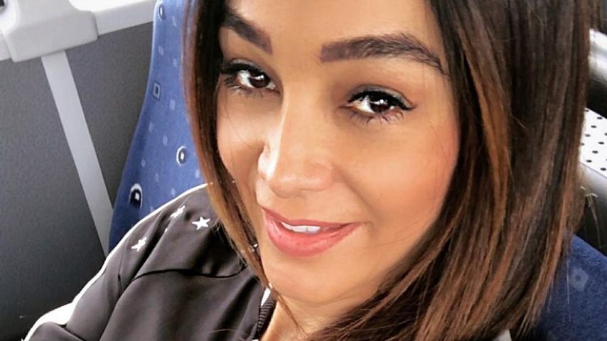 Verona Pooth macht ein Selfie