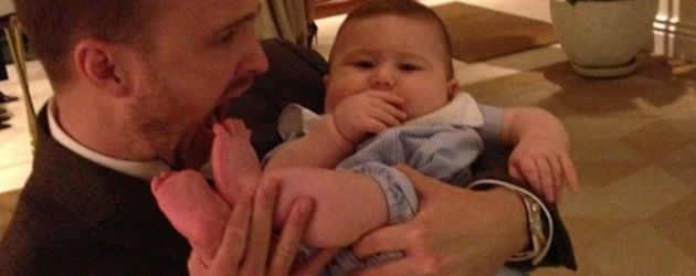 Aaron Paul mit Baby David Aaron Paul mit Baby David