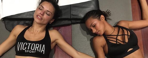 Adriana Lima und Lais Ribeiro nach dem Sport Adriana Lima und Lais Ribeiro nach dem Sport
