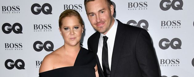 Amy Schumer und Ben Hanisch bei den GQ-Awards 2016 Amy Schumer und Ben Hanisch bei den GQ-Awards 2016