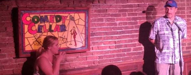 Amy Schumer und Woody Harrelson im "Comedy Cellar" Amy Schumer und Woody Harrelson im "Comedy Cellar"
