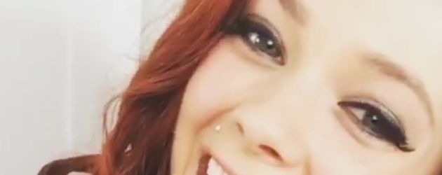 Anne Wünsche mit roten Haaren Anne Wünsche mit roten Haaren