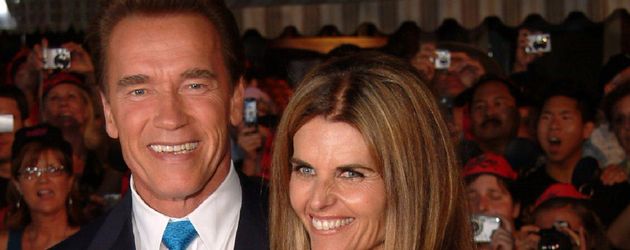 Arnold Schwarzenegger and Maria Shriver bei der Premiere von "Fluch der Karibik 2" 2006 Arnold Schwarzenegger and Maria Shriver bei der Premiere von "Fluch der Karibik 2" 2006