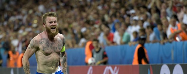 Aron Gunnarsson bei der EM 2016 Aron Gunnarsson bei der EM 2016