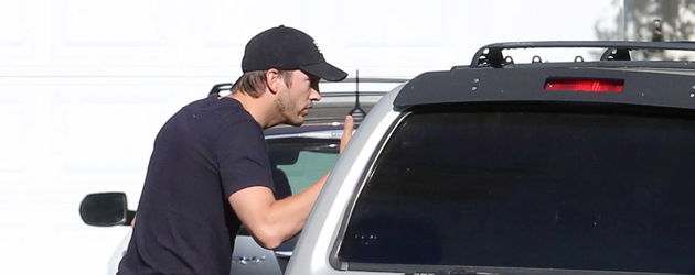Ashton Kutcher Ashton Kutcher