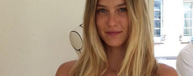Bar Refaeli während eines Shootings Bar Refaeli während eines Shootings