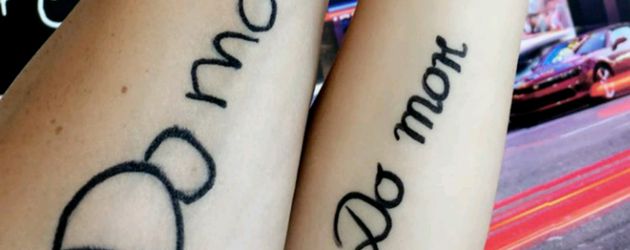 Bastian Yotta und Freundin mit Paar-Tattoo Bastian Yotta und Freundin mit Paar-Tattoo