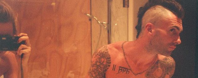 Behati Prinsloo und Adam Levine im Badezimmer Behati Prinsloo und Adam Levine im Badezimmer