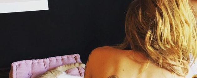 Bella Thorne präsentiert ihr neues Tattoo Bella Thorne präsentiert ihr neues Tattoo