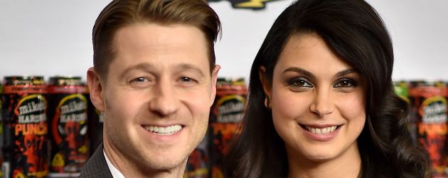 Morena Baccarin und Benjamin McKenzie Morena Baccarin und Benjamin McKenzie