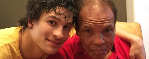 Biaggio Ali Walsh auf dem 74. Geburtstag von seinem Opa Muhammad Ali Biaggio Ali Walsh auf dem 74. Geburtstag von seinem Opa Muhammad Ali