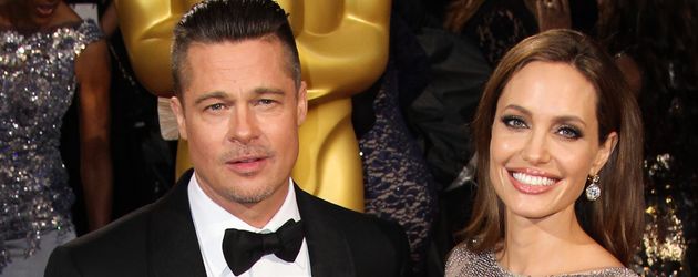 Brad Pitt und Angelina Jolie bei den Oscars im Jahr 2014 Brad Pitt und Angelina Jolie bei den Oscars im Jahr 2014