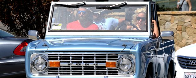 Bradley Cooper und Lady Gaga in Malibu unterwegs Bradley Cooper und Lady Gaga in Malibu unterwegs