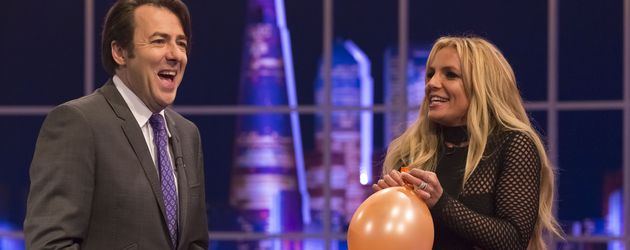 Britney Spears und Talkmaster Jonathan Ross Britney Spears und Talkmaster Jonathan Ross