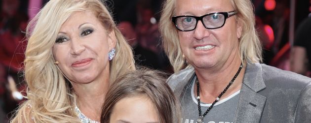 Carmen Geiss und Robert Geiss mit den Kindern bei "Let's Dance" Carmen Geiss und Robert Geiss mit den Kindern bei "Let's Dance"