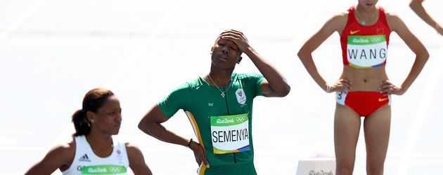 Caster Semenya (m.) vor ihrem Start in Rio Caster Semenya (m.) vor ihrem Start in Rio