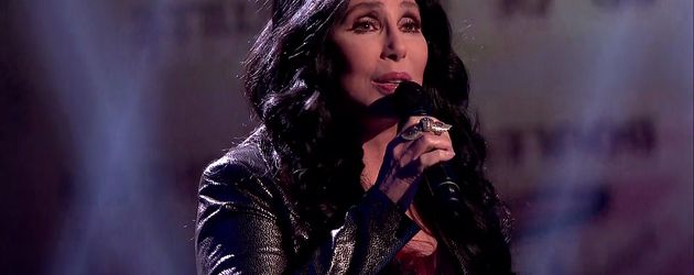 Cher performt ihre Single "Closer To The Truth" Cher performt ihre Single "Closer To The Truth"