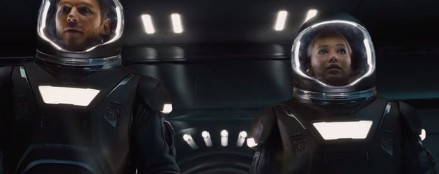 Chris Pratt und Jennifer Lawrence in "Passengers" Chris Pratt und Jennifer Lawrence in "Passengers"