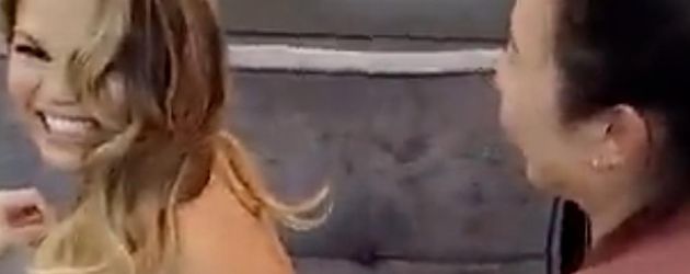 Chrissy Teigen Chrissy Teigen