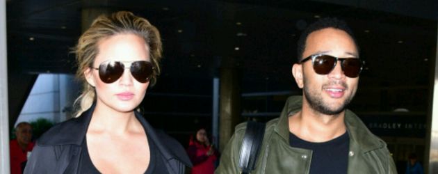 Chrissy Teigen und John Legend Chrissy Teigen und John Legend