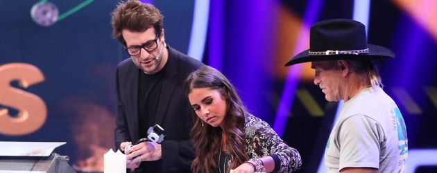 Daniel Hartwich, Sarah Lombardi und Konny Reimann bei "Crash Test Promis" Daniel Hartwich, Sarah Lombardi und Konny Reimann bei "Crash Test Promis"