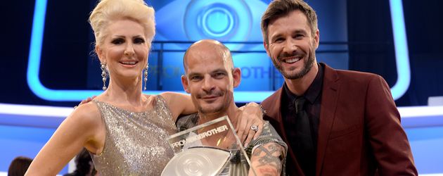 Desiree Nick, Ben Tewaag und Jochen Schropp in der Finalshow von "Promi Big Brother" Desiree Nick, Ben Tewaag und Jochen Schropp in der Finalshow von "Promi Big Brother"