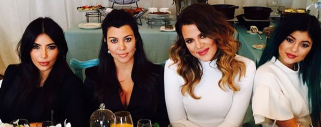 Khloe Kardashian, Kylie Jenner, Kim Kardashian und Kourtney Kardashian Khloe Kardashian, Kylie Jenner, Kim Kardashian und Kourtney Kardashian