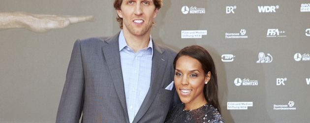 Dirk Nowitzki mit Jessica Nowitzki bei der Premiere von "Der perfekte Wurf" Dirk Nowitzki mit Jessica Nowitzki bei der Premiere von "Der perfekte Wurf"