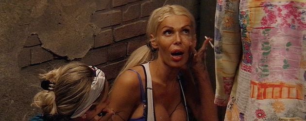 Edona James in einer Szene von "Promi Big Brother" Edona James in einer Szene von "Promi Big Brother"