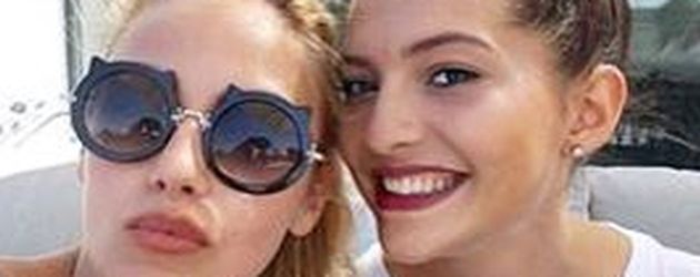 Elena Carriere mit Fata Hasanovic Elena Carriere mit Fata Hasanovic