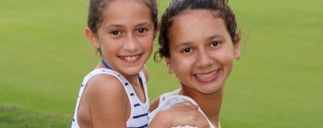 Emme Maribel Muñiz und Natasha Alexander Emme Maribel Muñiz und Natasha Alexander