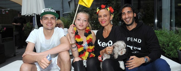 Natascha Ochsenknecht, Cheyenne Ochsenknecht, Umut Kekilli und Jimi Blue Ochsenknecht Natascha Ochsenknecht, Cheyenne Ochsenknecht, Umut Kekilli und Jimi Blue Ochsenknecht