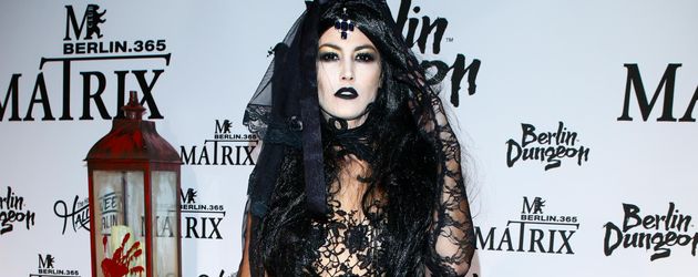 Fiona Erdmann bei der Halloween-Night von Natascha Ochsenknecht in Berlin 2016 Fiona Erdmann bei der Halloween-Night von Natascha Ochsenknecht in Berlin 2016