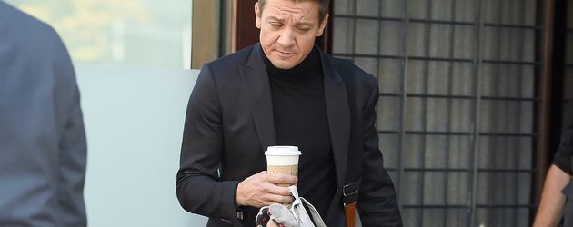 Jeremy Renner und Ava in NYC Jeremy Renner und Ava in NYC