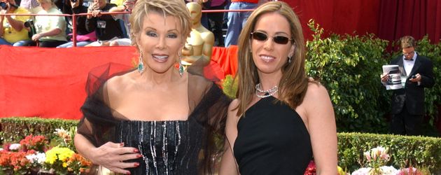 Joan und Melissa Rivers auf den 74. Oscars, 2002 Joan und Melissa Rivers auf den 74. Oscars, 2002