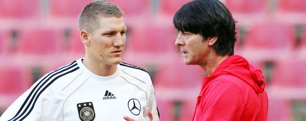 Bastian Schweinsteiger und Jogi Löw Bastian Schweinsteiger und Jogi Löw