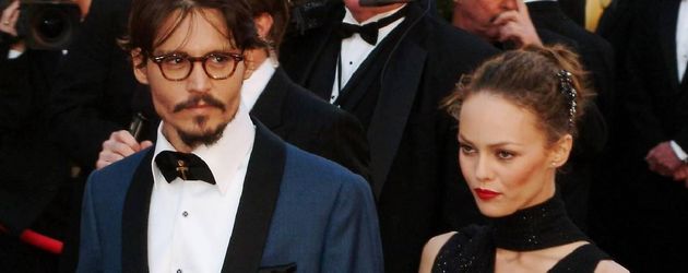 Johnny Depp und Vanessa Paradis auf dem Red Carpet Johnny Depp und Vanessa Paradis auf dem Red Carpet