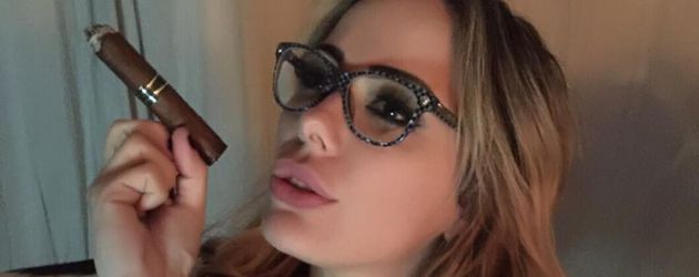 Ju Isen, brasilianisches Nackt-Model Ju Isen, brasilianisches Nackt-Model
