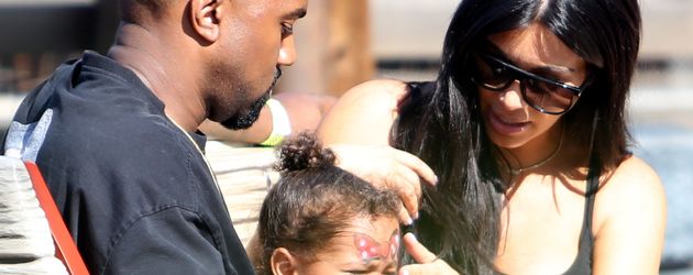 Kim Kardashian, Kanye West und North West Kim Kardashian, Kanye West und North West