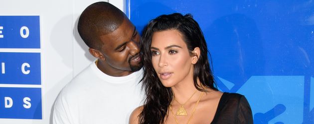 Kanye West und Kim Kardashian bei den VMAs 2016 in New York Kanye West und Kim Kardashian bei den VMAs 2016 in New York