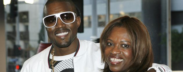 Kanye West und seine Mutter Donda West 2007 in Los Angeles Kanye West und seine Mutter Donda West 2007 in Los Angeles
