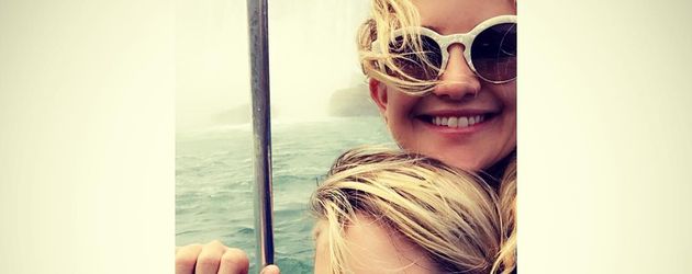 Kate Hudson mit Sohn Ryder bei den Niagarafällen Kate Hudson mit Sohn Ryder bei den Niagarafällen