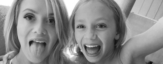 Model Katie May und Tochter Mia Model Katie May und Tochter Mia